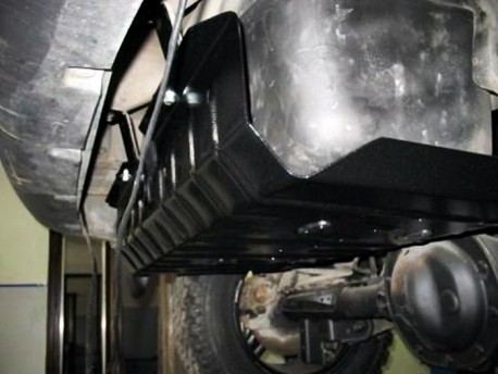 Фото Защита топливного бака 2 мм для Jeep Cherokee 2001-2008 Полигон-Авто